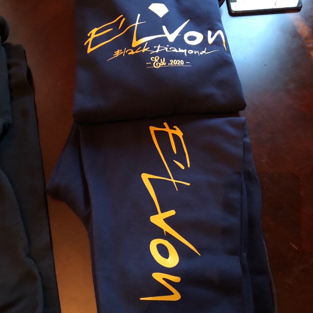 E’lvon sweatsuit Women 2 piece - Picture 1 of 1